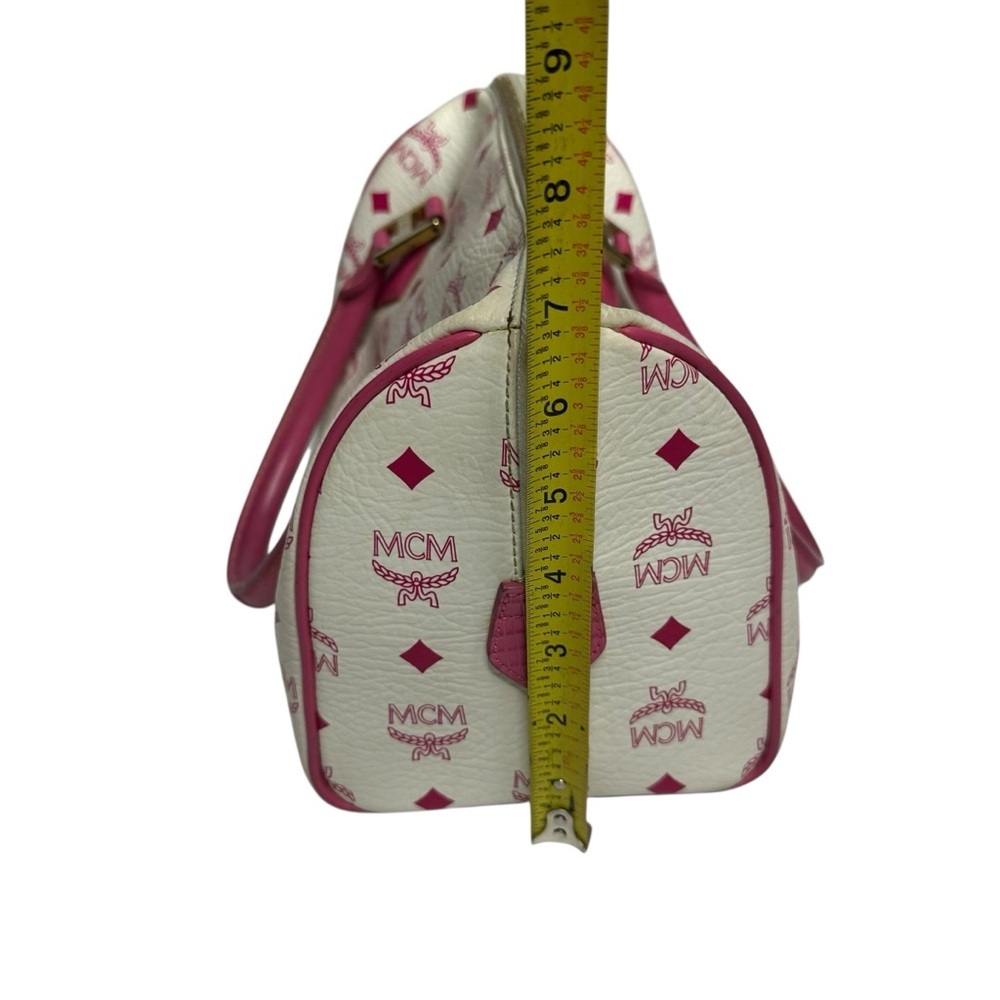 Vintage MCM White and Pink Visetos Leather Lion Boston Bag. - Picture 8 of 11